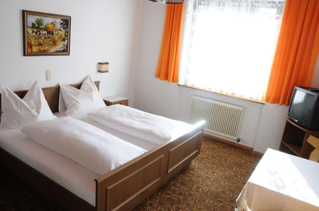 Gasthof-Pension Ortner Stadl an der Mur Номер фото